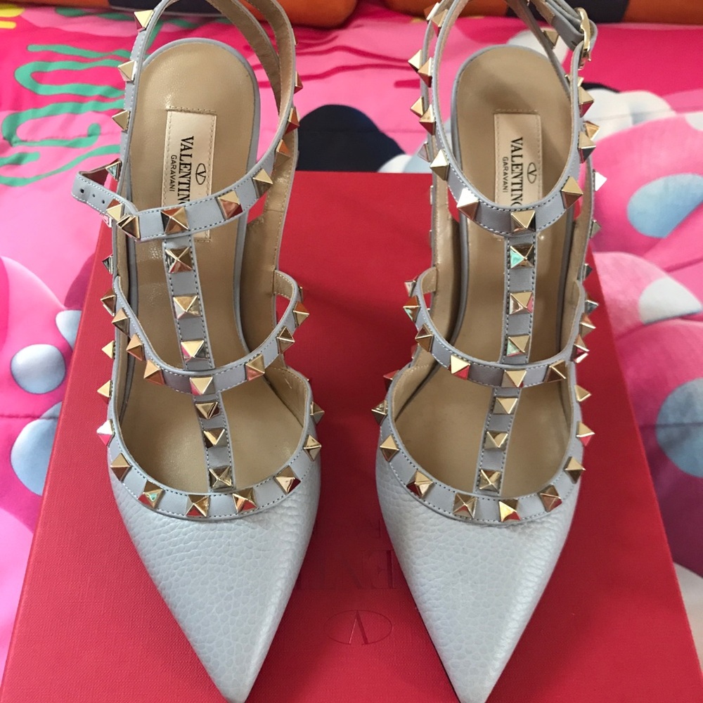 Valentino Rockstud Authentic brand new in the box